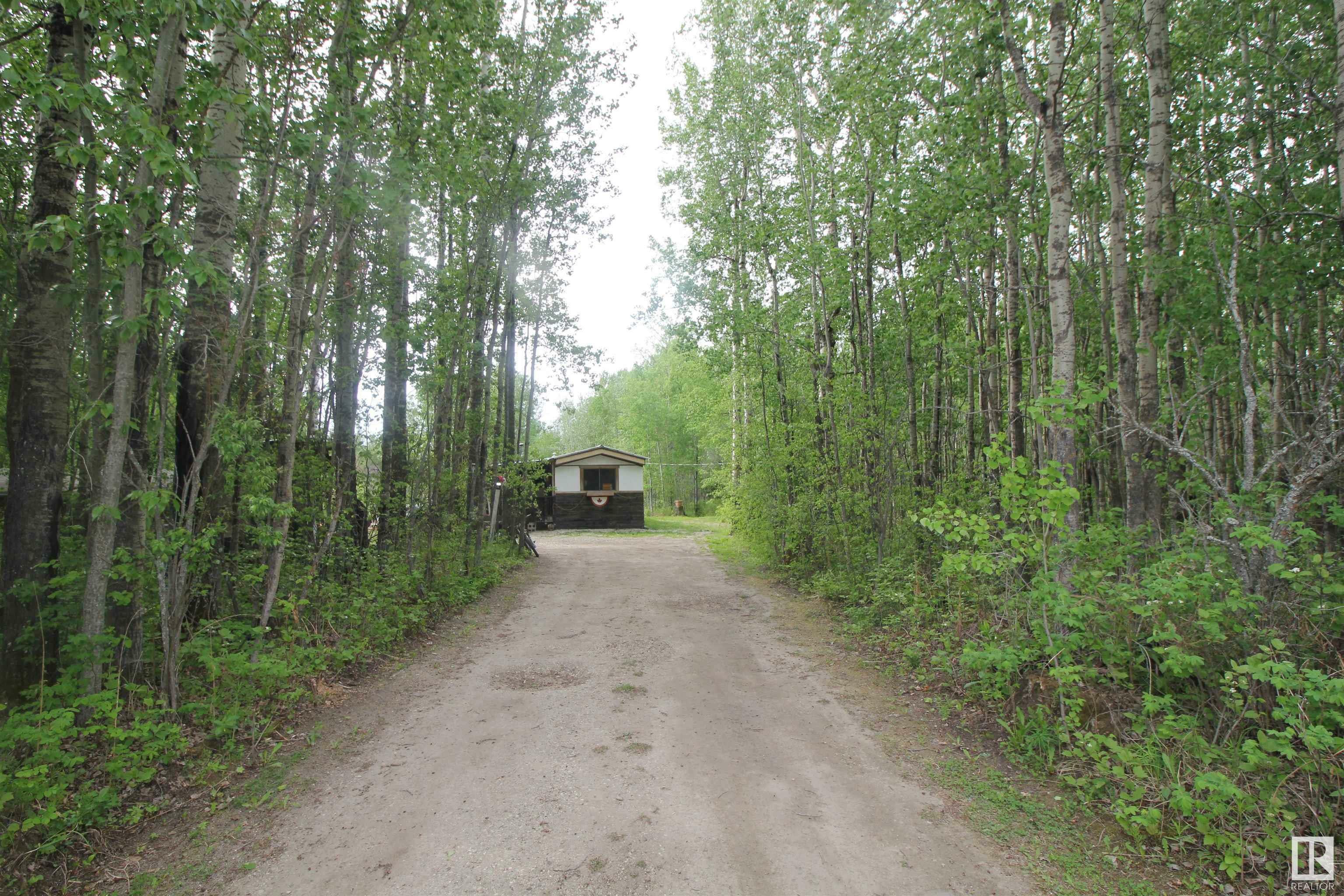 Property Photo:  53513 Rge Rd 35  AB T0E 0A0 