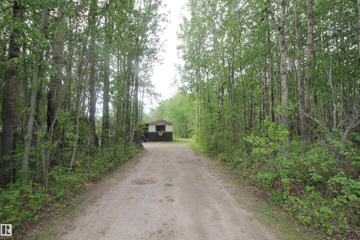 53513 Rge Rd 35  Rural Lac Ste. Anne County AB T0E 0A0 photo