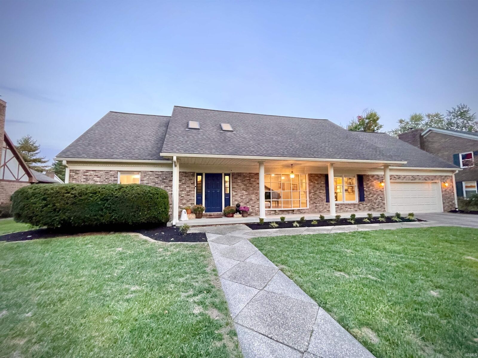 Property Photo: 942 Brookshire Drive IN 47715