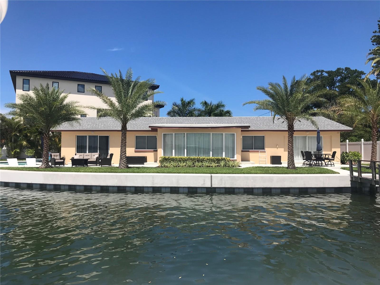 Property Photo: 239 Punta Vista Drive FL 33706