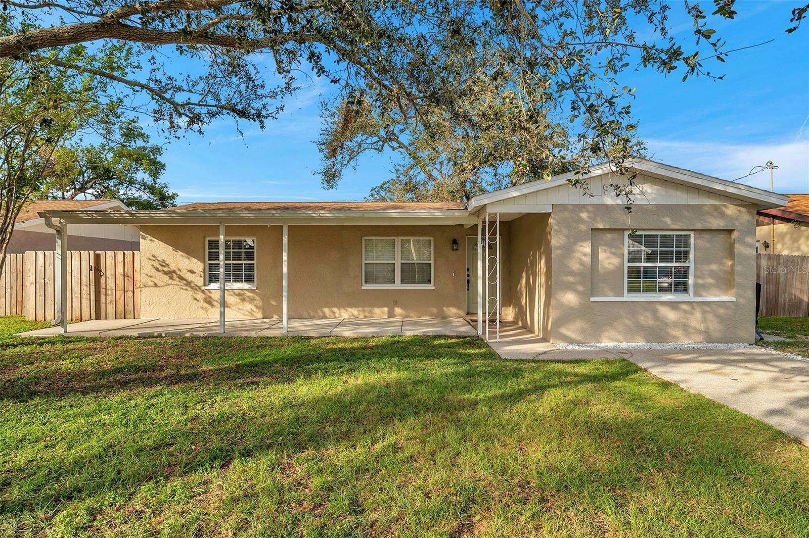 Property Photo:  9043 108th Avenue  FL 33777 