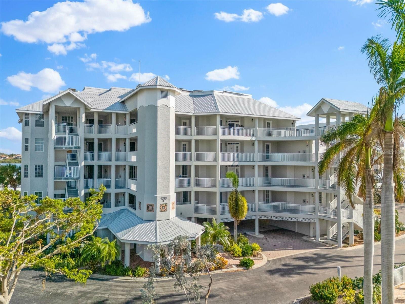 Property Photo:  1240 Dolphin Bay Way 301  FL 34242 