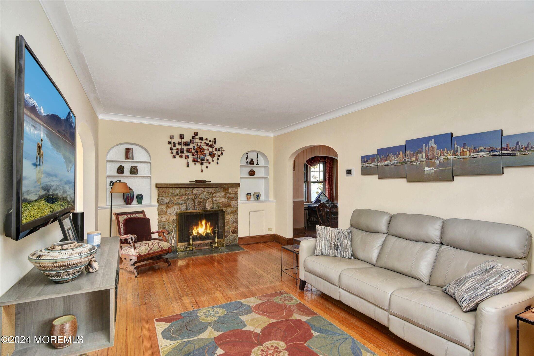 Property Photo:  1343 Central Avenue  NJ 07090 