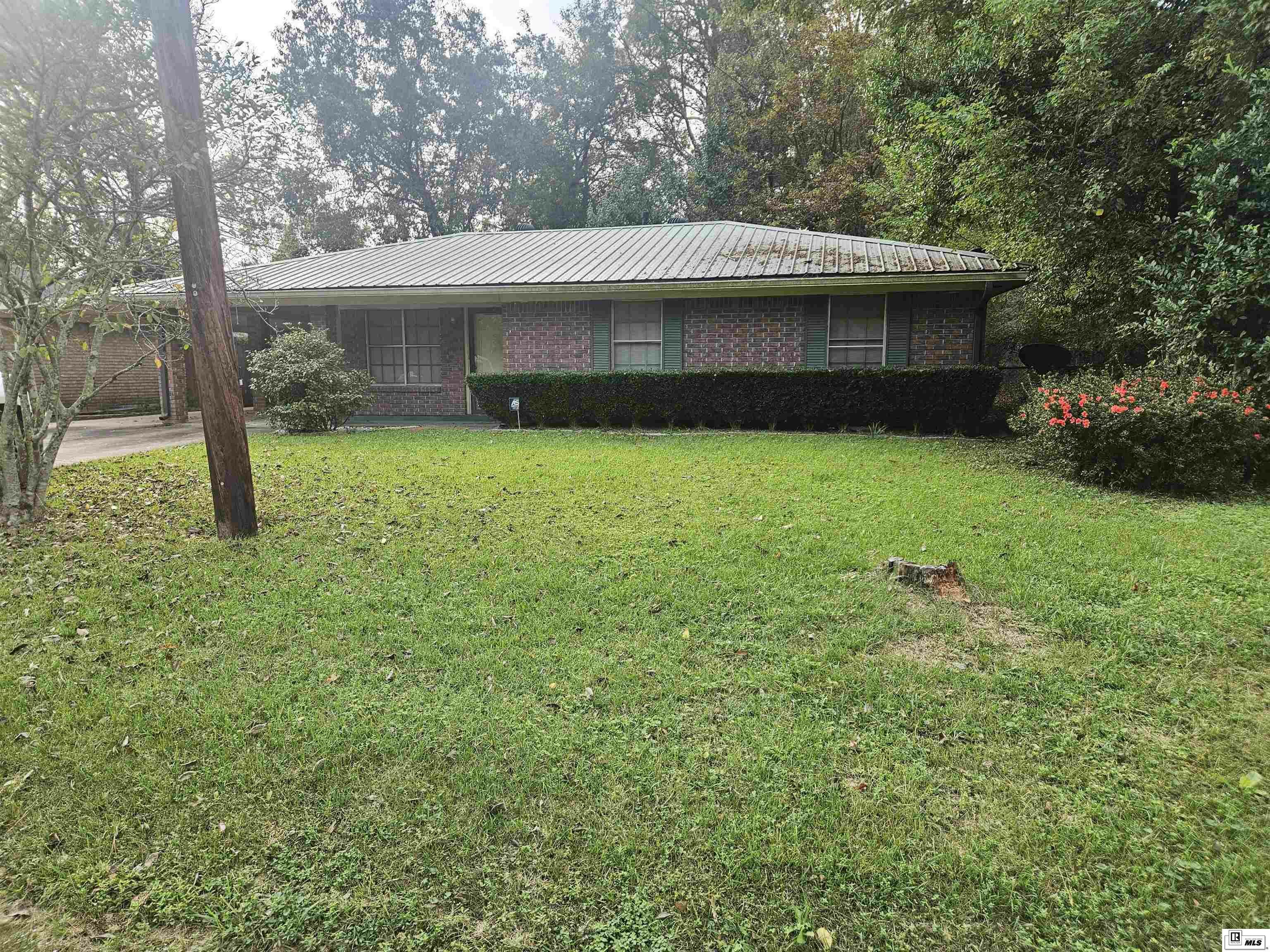 Property Photo:  215 Horseshoe Lake Road  LA 71203 