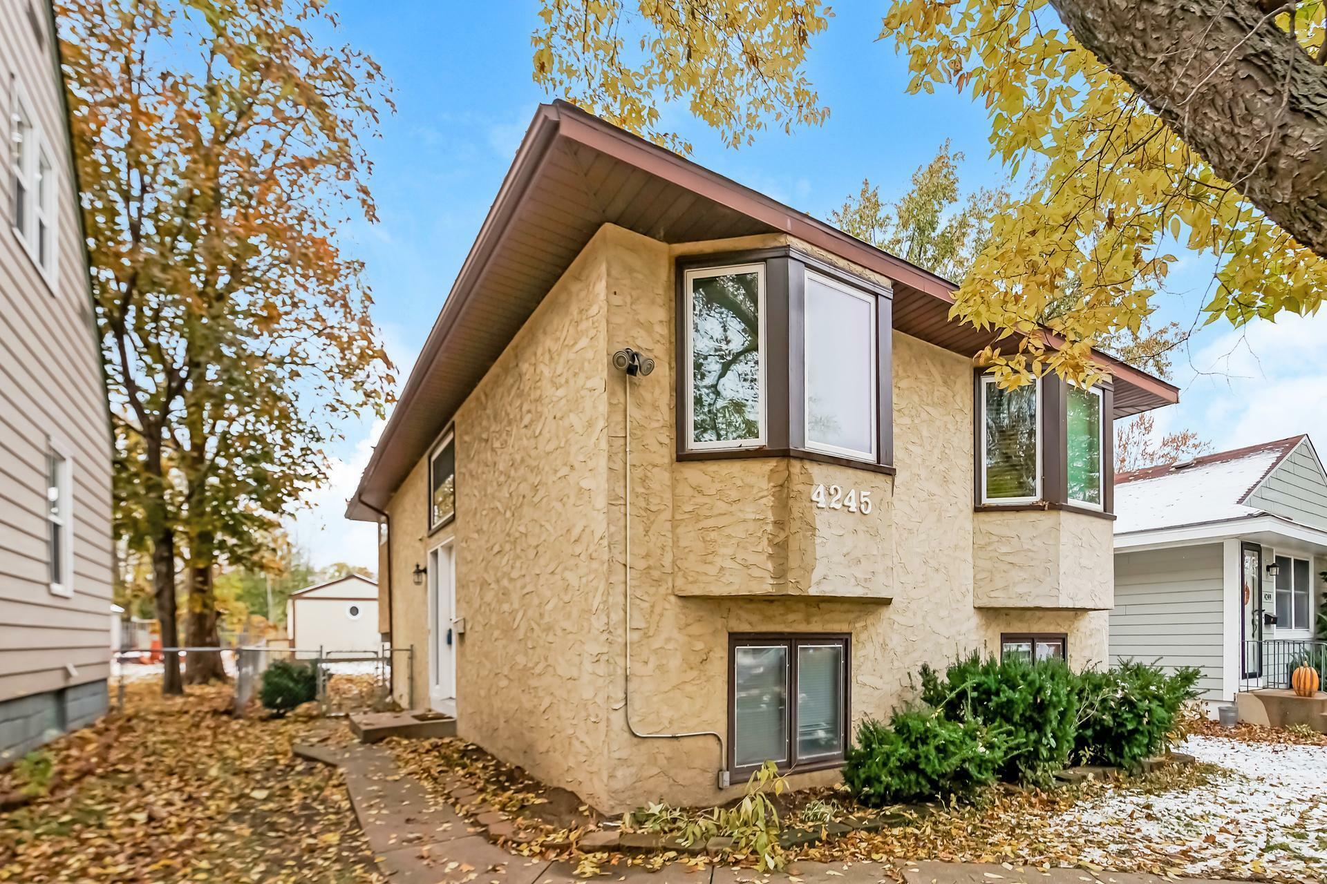 Property Photo:  4245 Vera Cruz Avenue N  MN 55422 