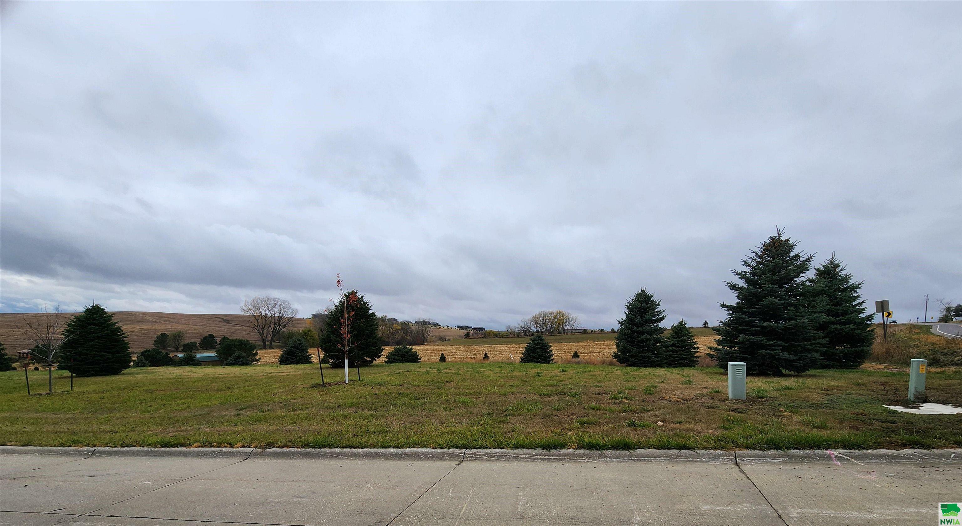 Property Photo:  Lot 4 Sweetwater Ct  IA 51038 