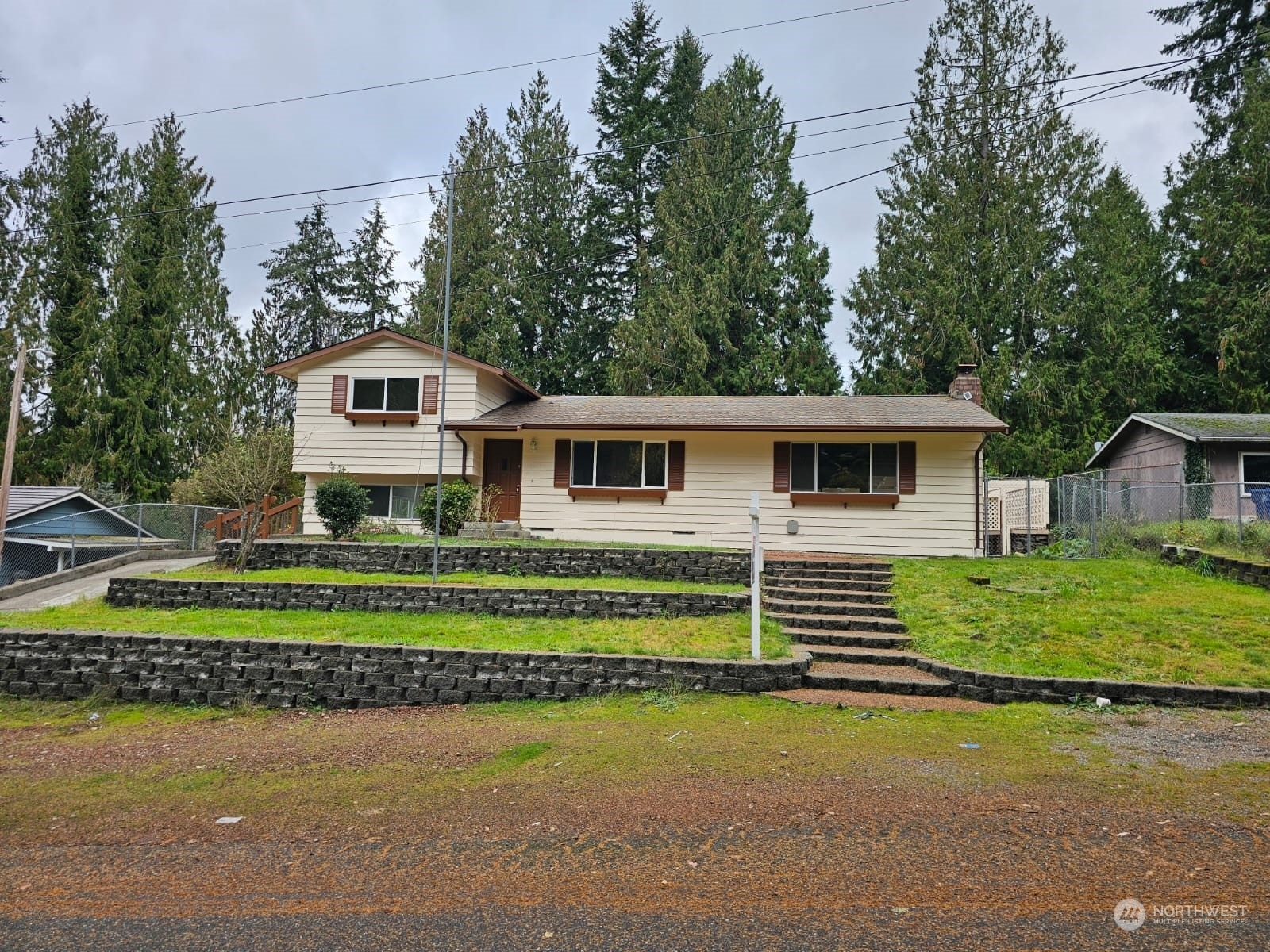 Property Photo:  12013 58th Place SE  WA 98290 