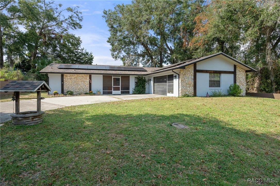 Property Photo:  927 Cedar Avenue  FL 34452 