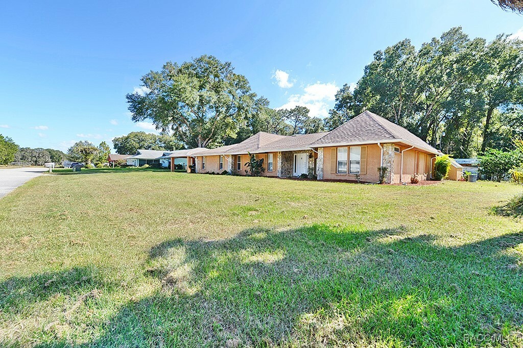 Property Photo:  8844 E Rosemont Street  FL 34450 