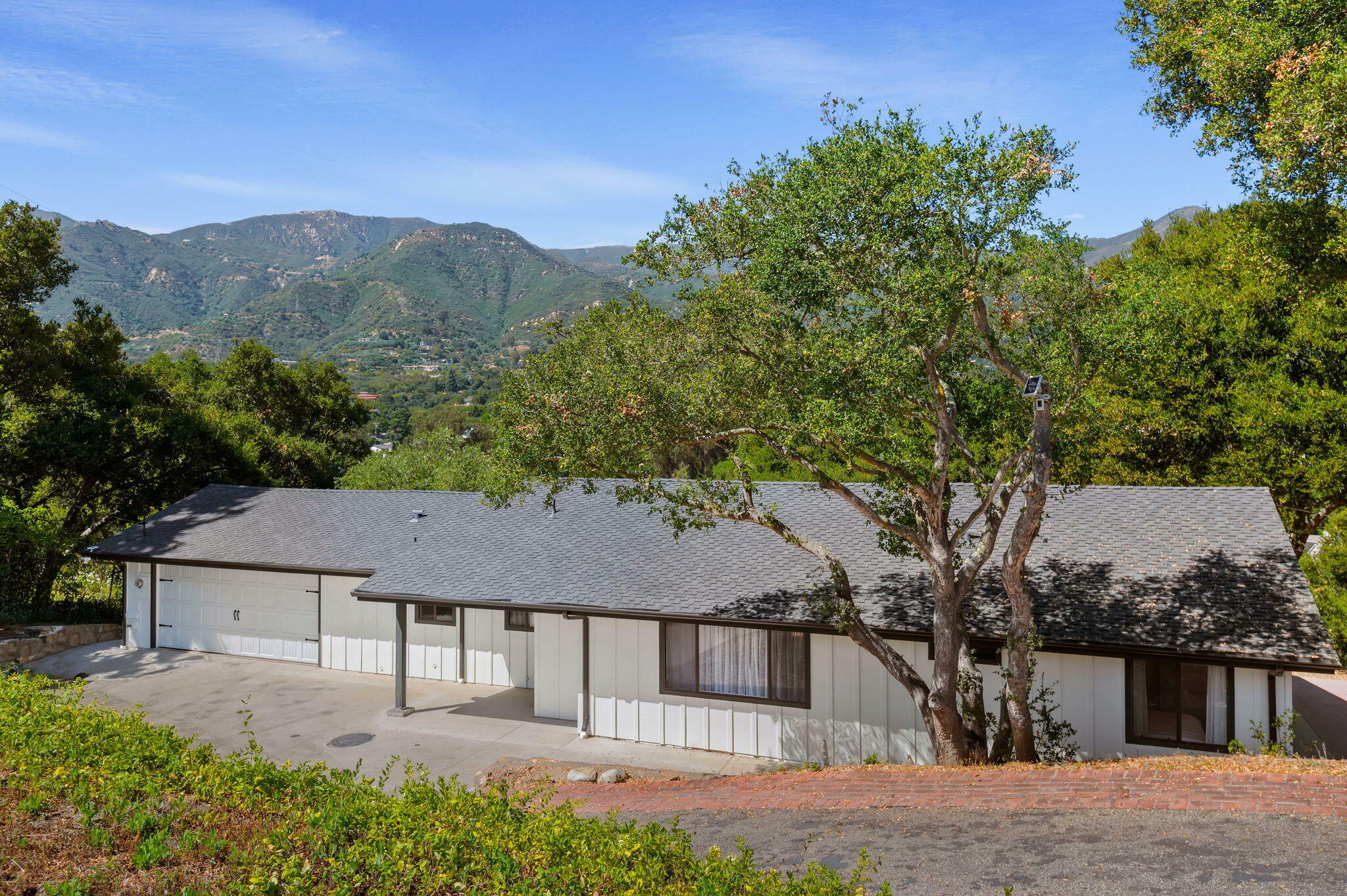 Property Photo:  345 Sierra Vista Road  CA 93108 