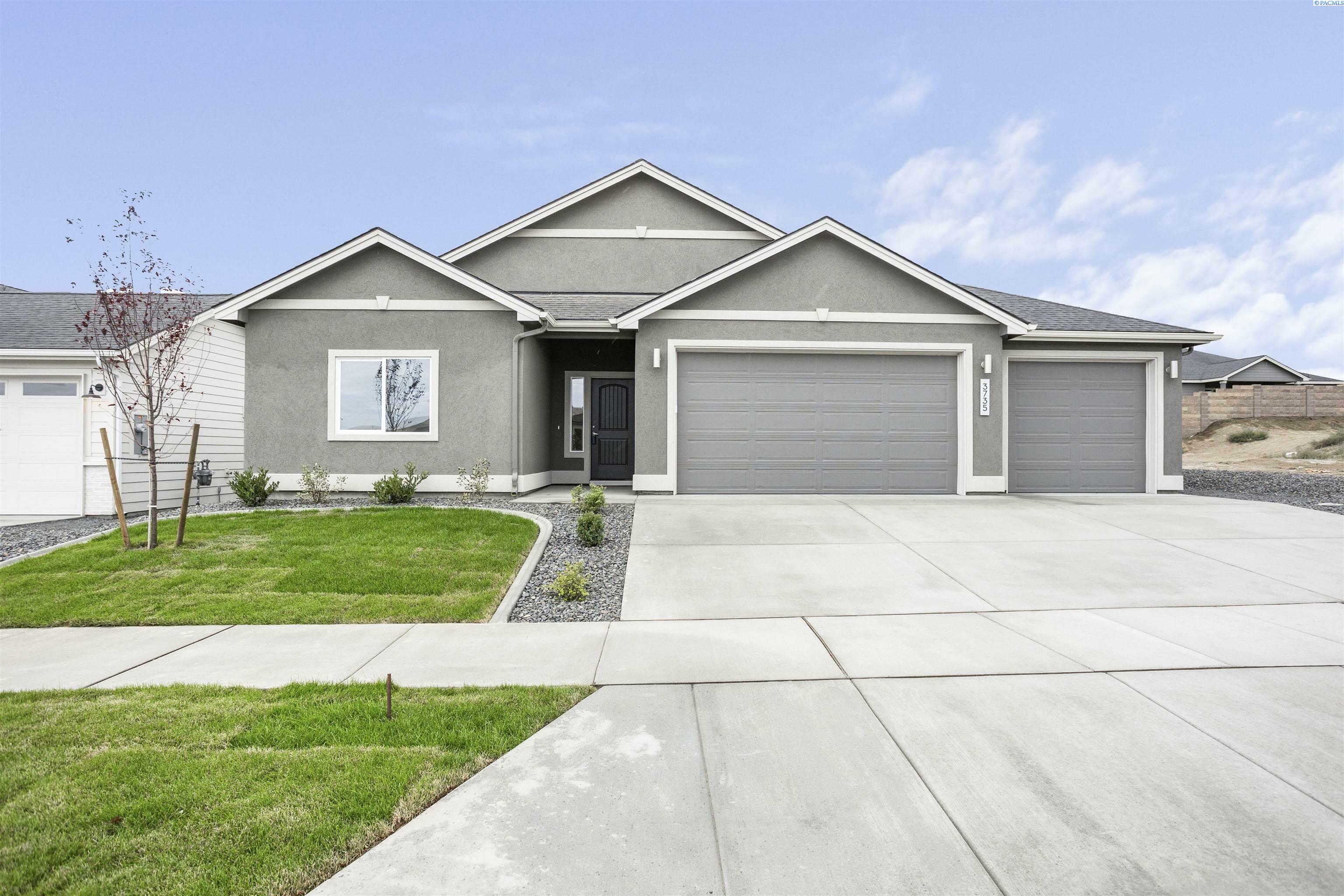 Property Photo: 3735 Morningside Pkwy WA 99352