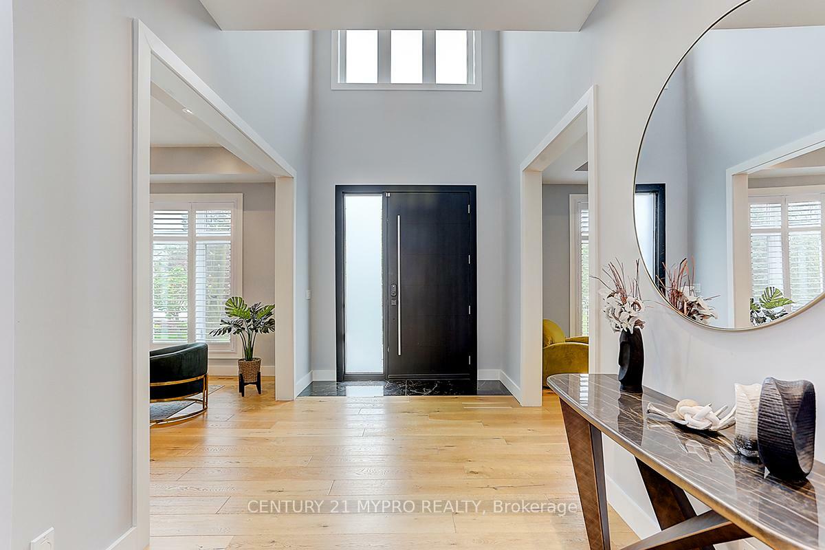 Property Photo: 49 Walmer Road ON L4C 3W9