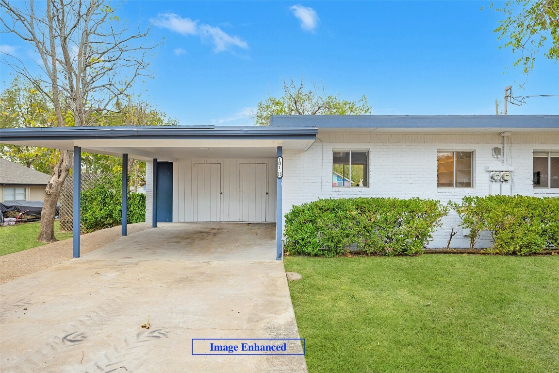 Property Photo:  101 E Noton Street B  TX 78660 