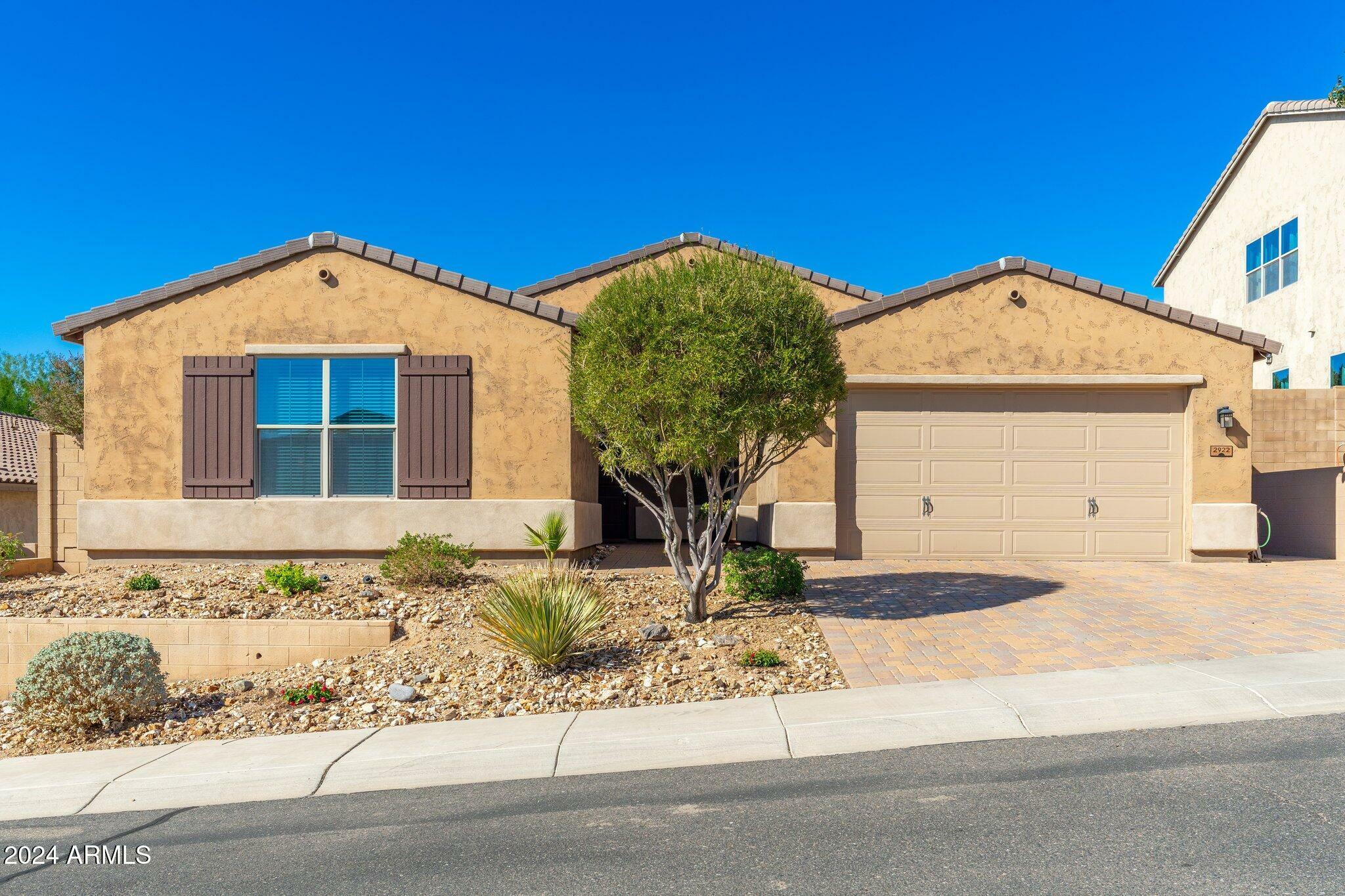 Property Photo:  2922 W Amber Sun Drive  AZ 85085 