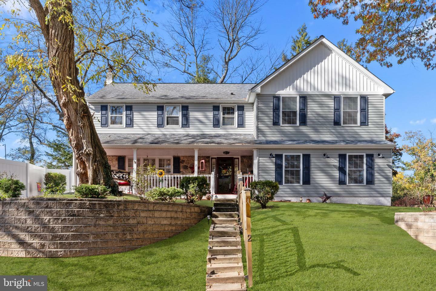 Property Photo:  2 Lantern Lane  PA 19040 