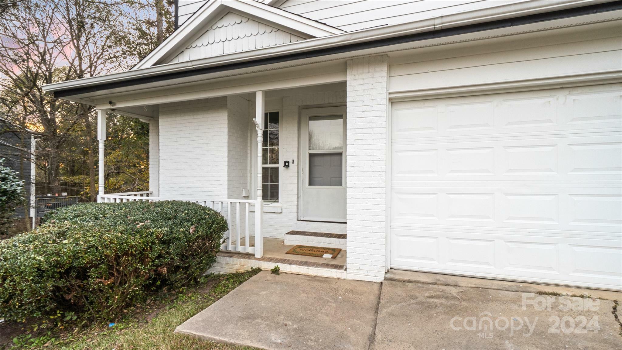 Property Photo:  9001 Vicksburg Road  NC 28227 