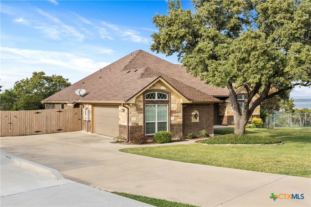 Property Photo:  333 Presa Drive  TX 76571 