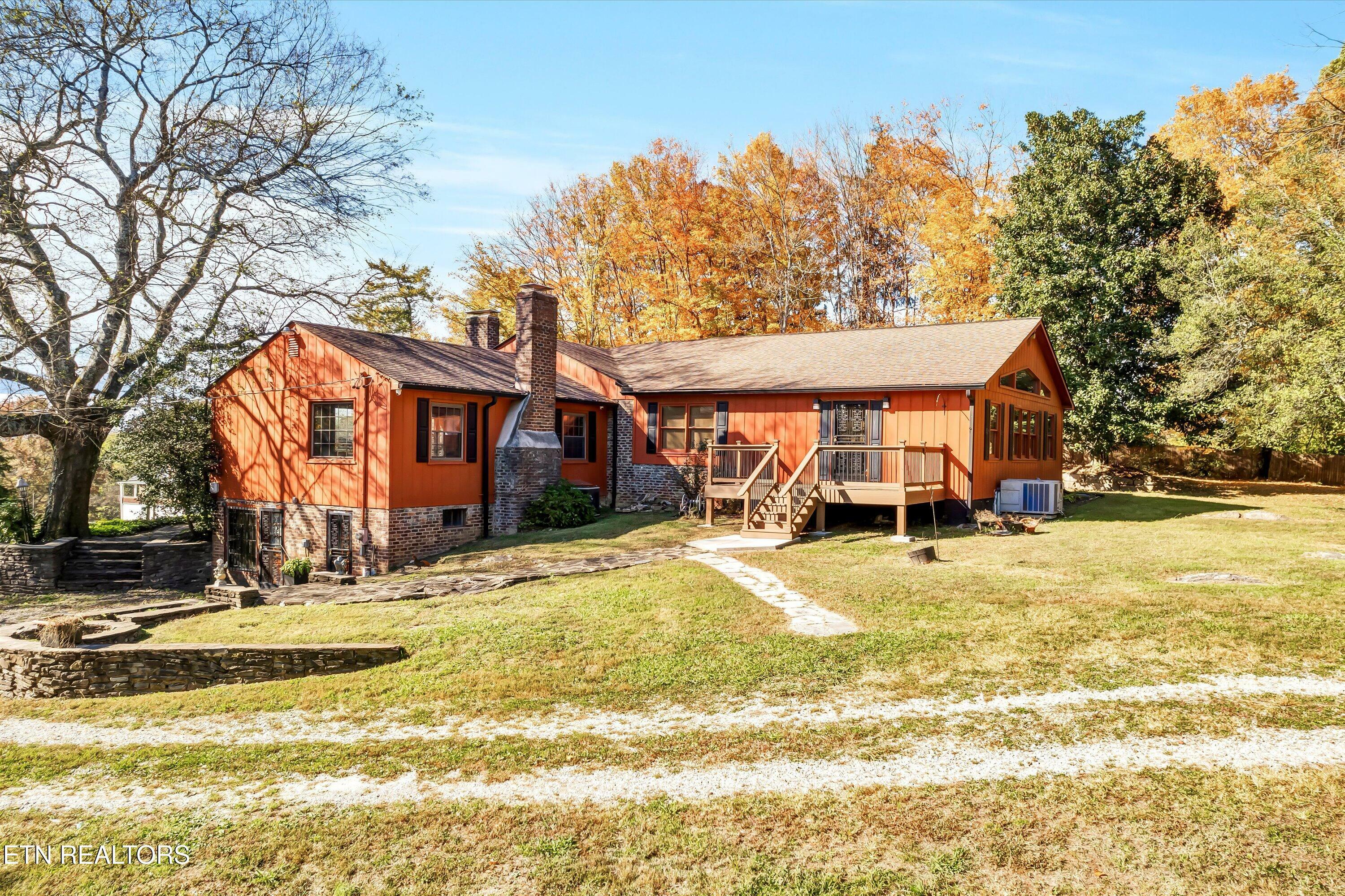 Property Photo:  1604 Riverside Rd  TN 37914 