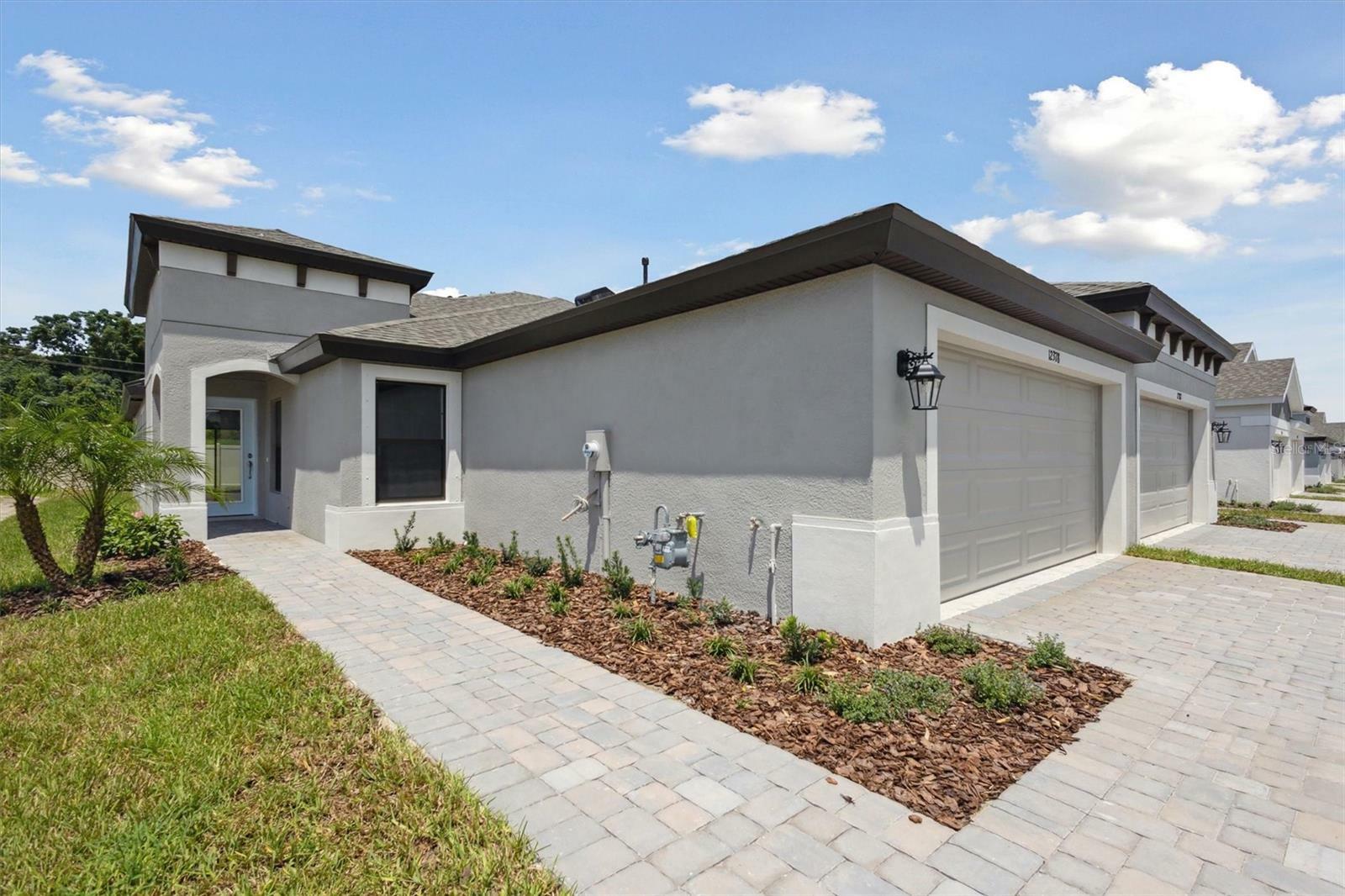 Property Photo:  12577 Oak Hill Way  FL 34219 