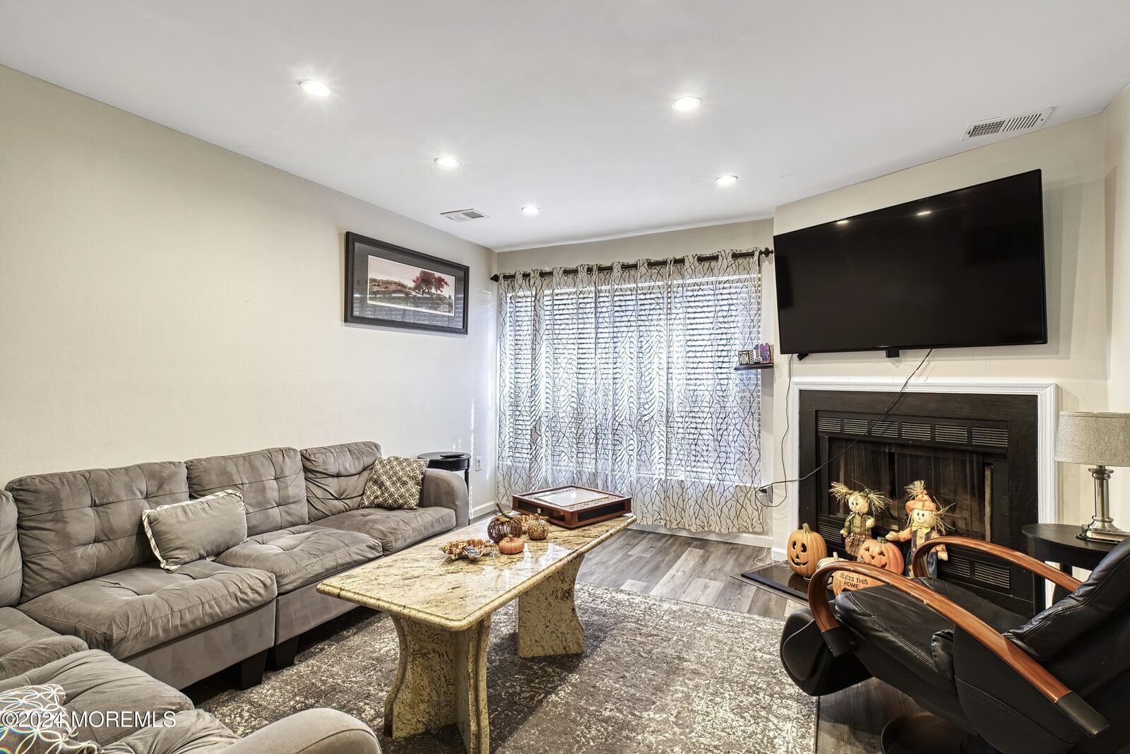 Property Photo:  6 Stuart Drive 4  NJ 07728 