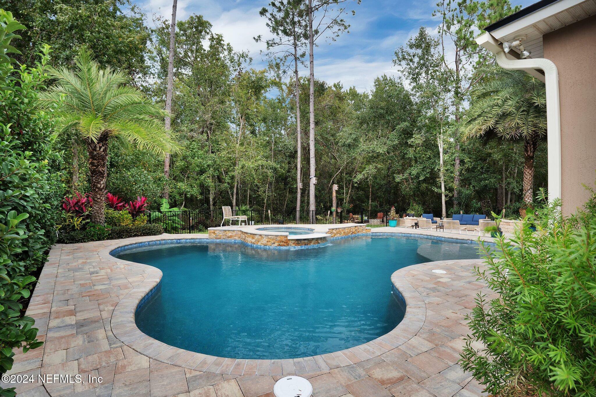 Property Photo:  805 Kilbride Circle  FL 32259 