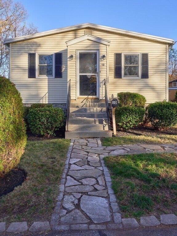Property Photo: 10 Ackerman Rd MA 01527