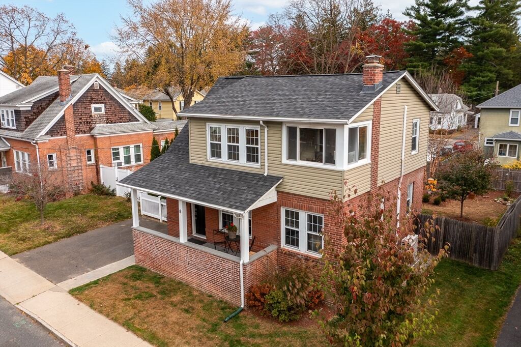 Property Photo:  8 Orchard St  MA 01040 