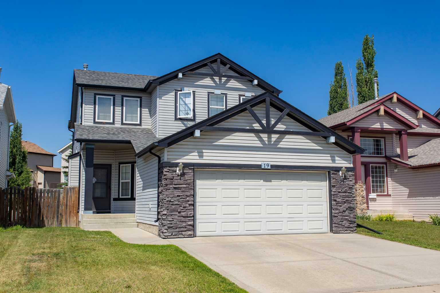 19 Jones Crescent  Red Deer AB T4P 3W6 photo