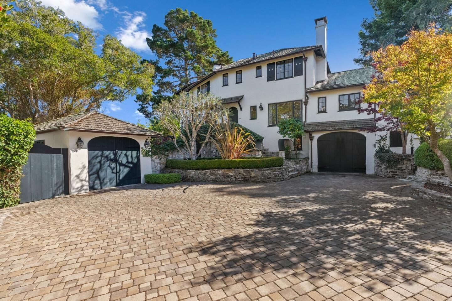 Property Photo: 857 Alameda Avenue CA 93940