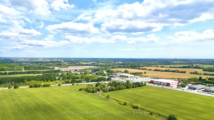 Photo de la propriété:  3658 Stouffville Road  ON L4A 7X5 