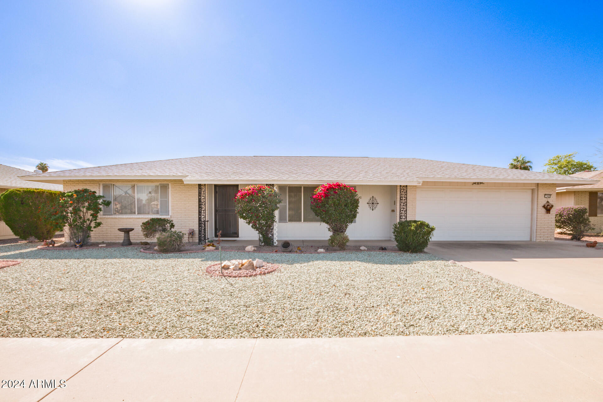 Property Photo:  9409 W Glen Oaks Circle N  AZ 85351 