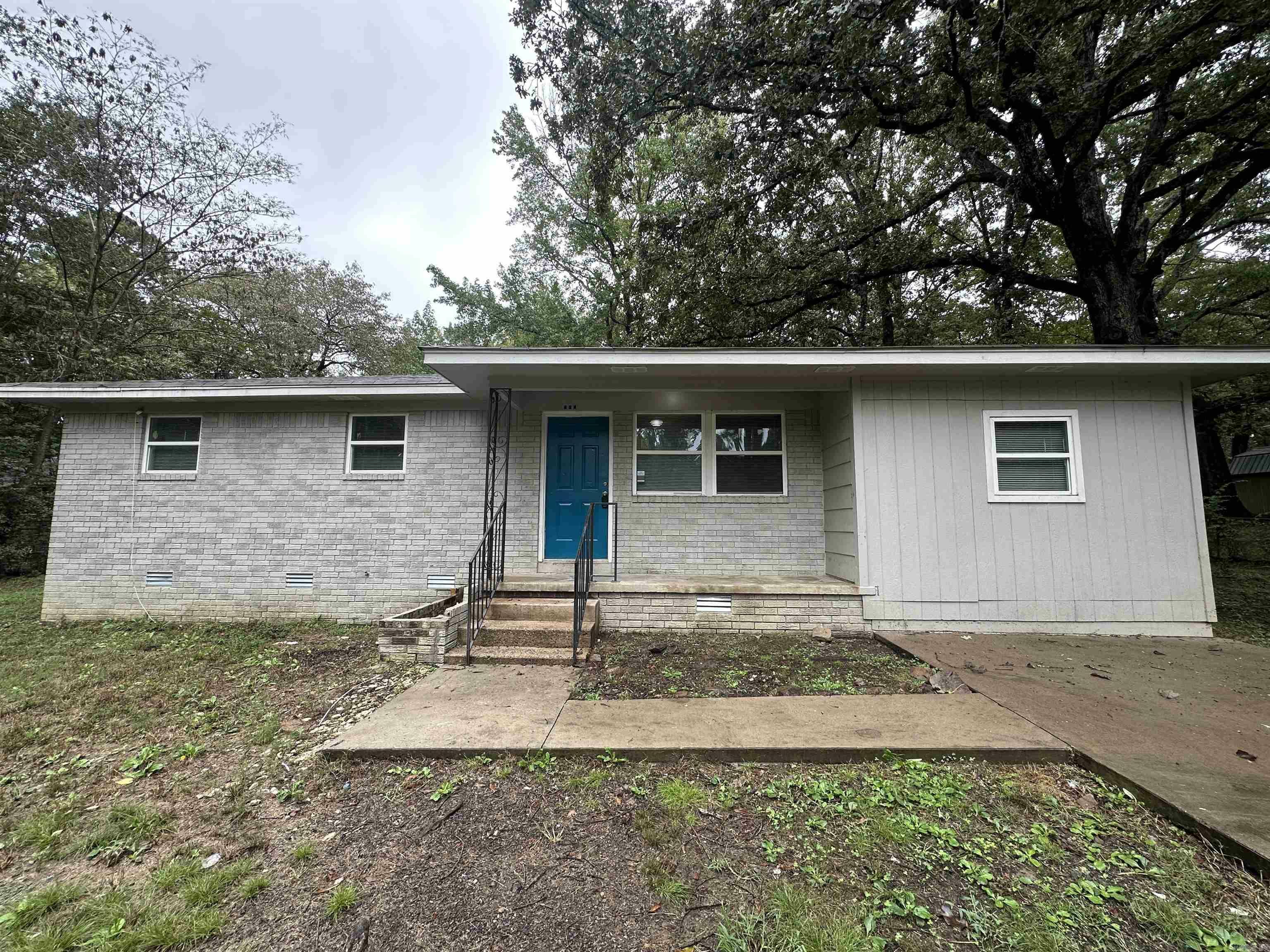 Property Photo:  202 Rita Dr Drive  AR 72076 