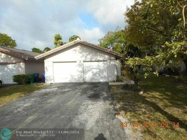 1722 NW 93rd Ter  Coral Springs FL 33071 photo