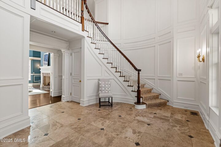 Property Photo: 20 Sherwood Farm Lane CT 06831