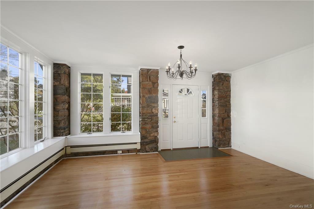 Property Photo:  53 Oakwood Avenue  NY 10580 