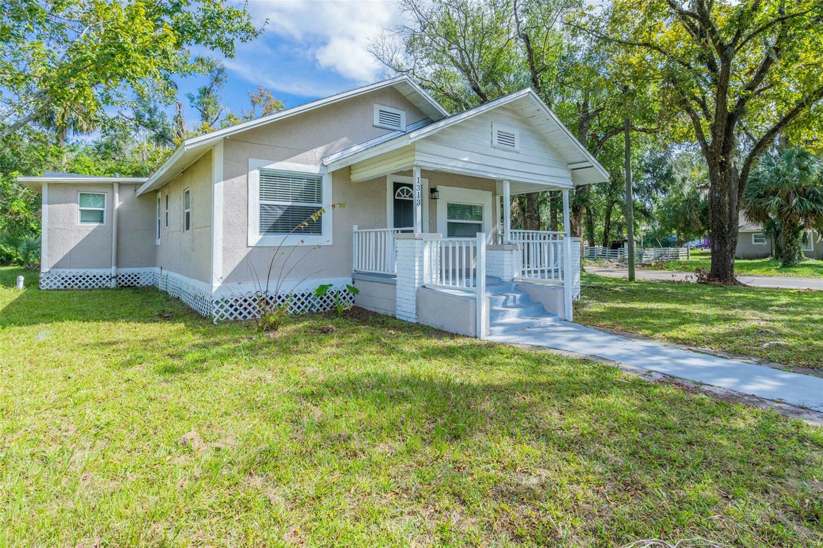 Property Photo:  1313 Olive Avenue  FL 32771 