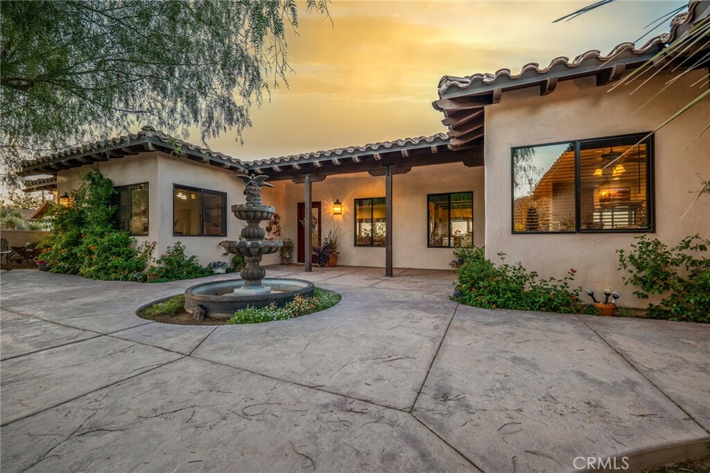 Property Photo: 61138 Onaga Trail CA 92252