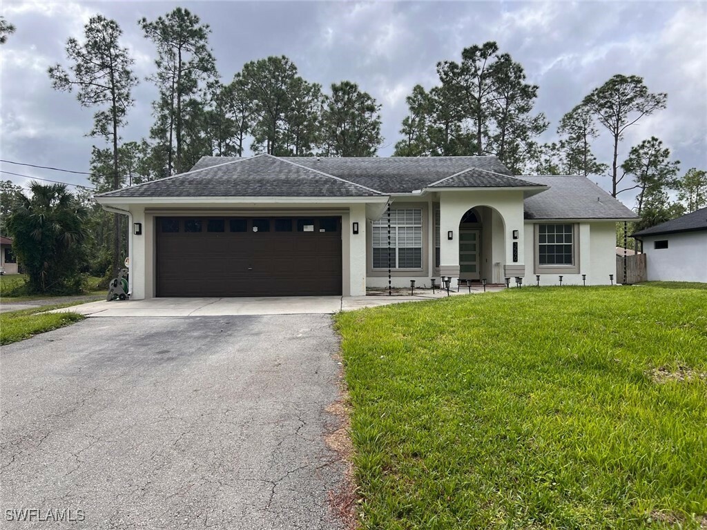 Property Photo:  3590 10th Avenue NE  FL 34120 