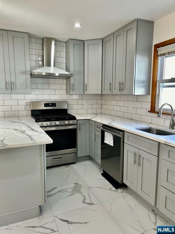 Property Photo:  112 Woodrow Avenue  NJ 07424 