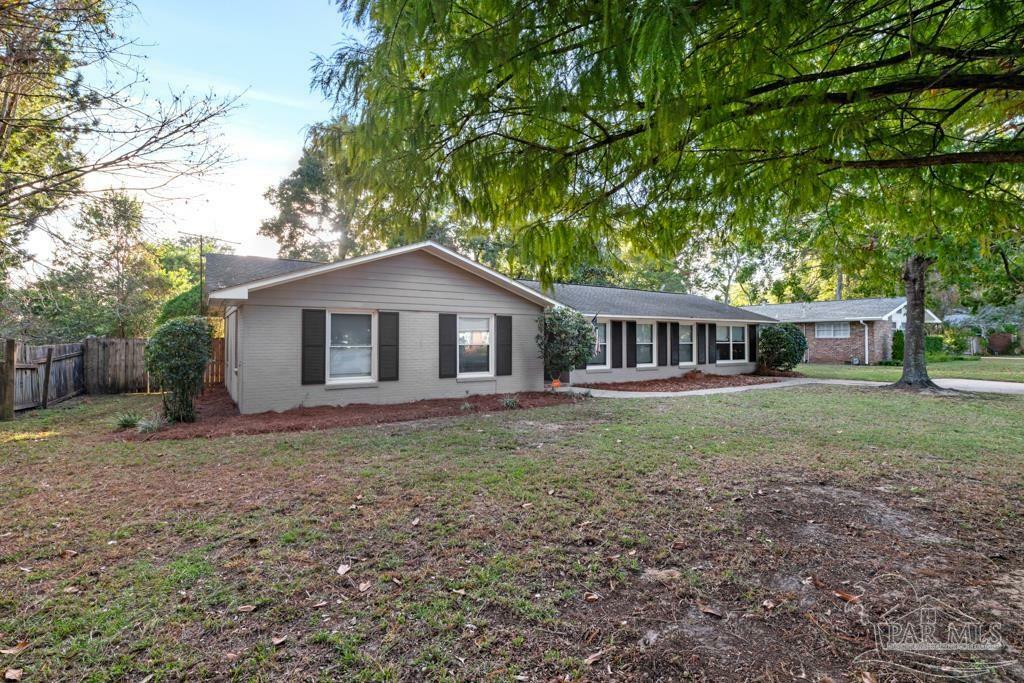 Property Photo:  3847 Dunwoody Dr  FL 32503 