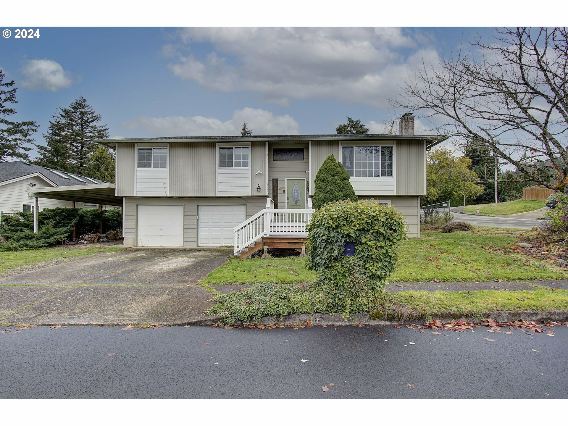 1664 SW Orchard Ave  Gresham OR 97080 photo