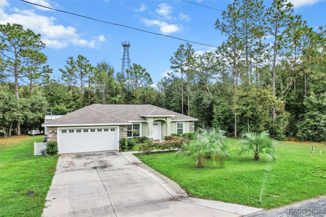 Property Photo:  9849 N Sandree Drive  FL 34434 