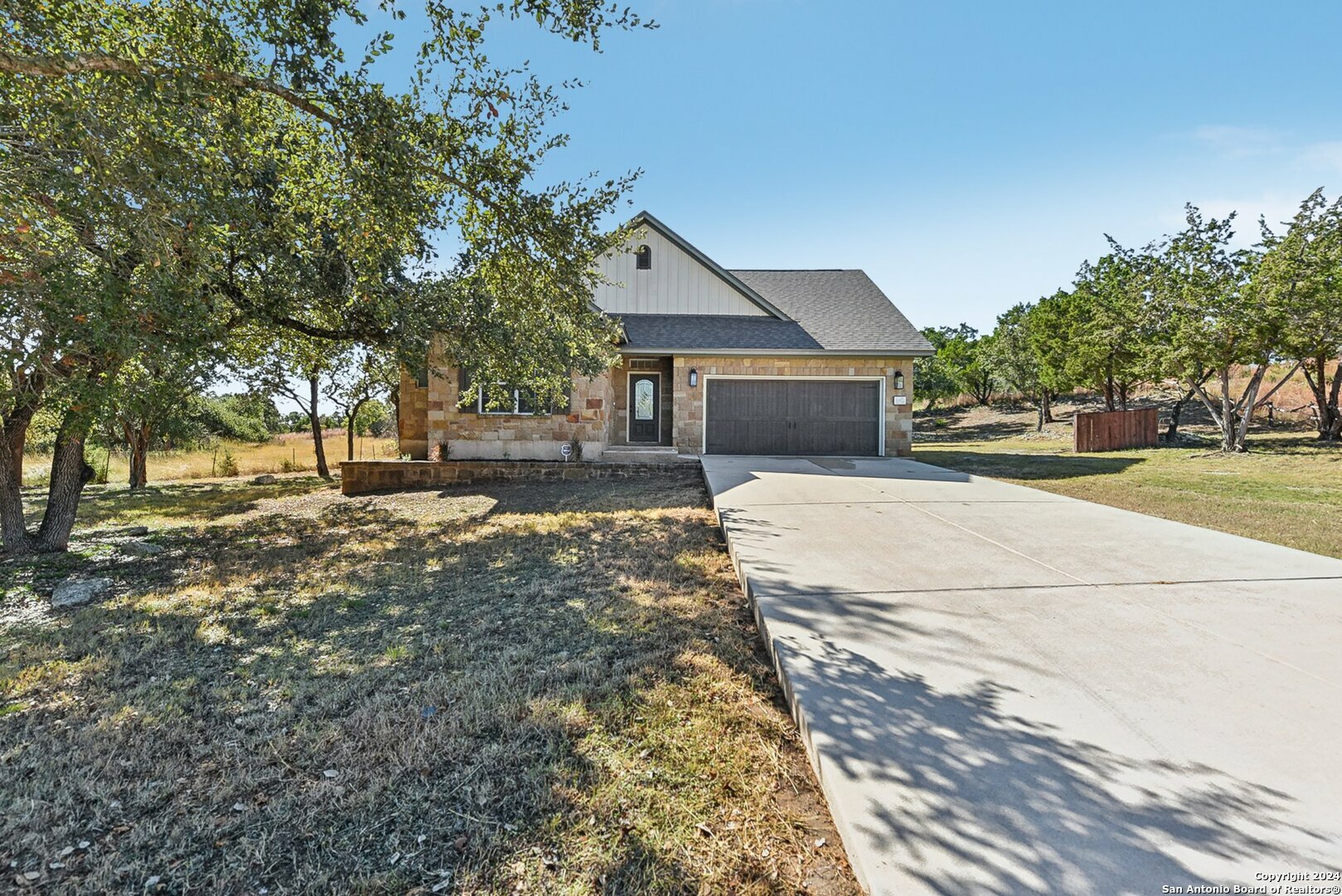 Property Photo:  44 Saddle Rock  TX 78676 