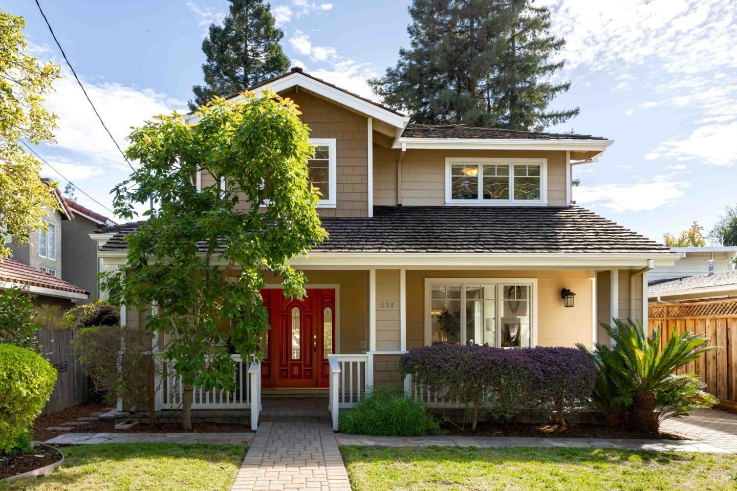 Property Photo: 539 Irven Court CA 94306