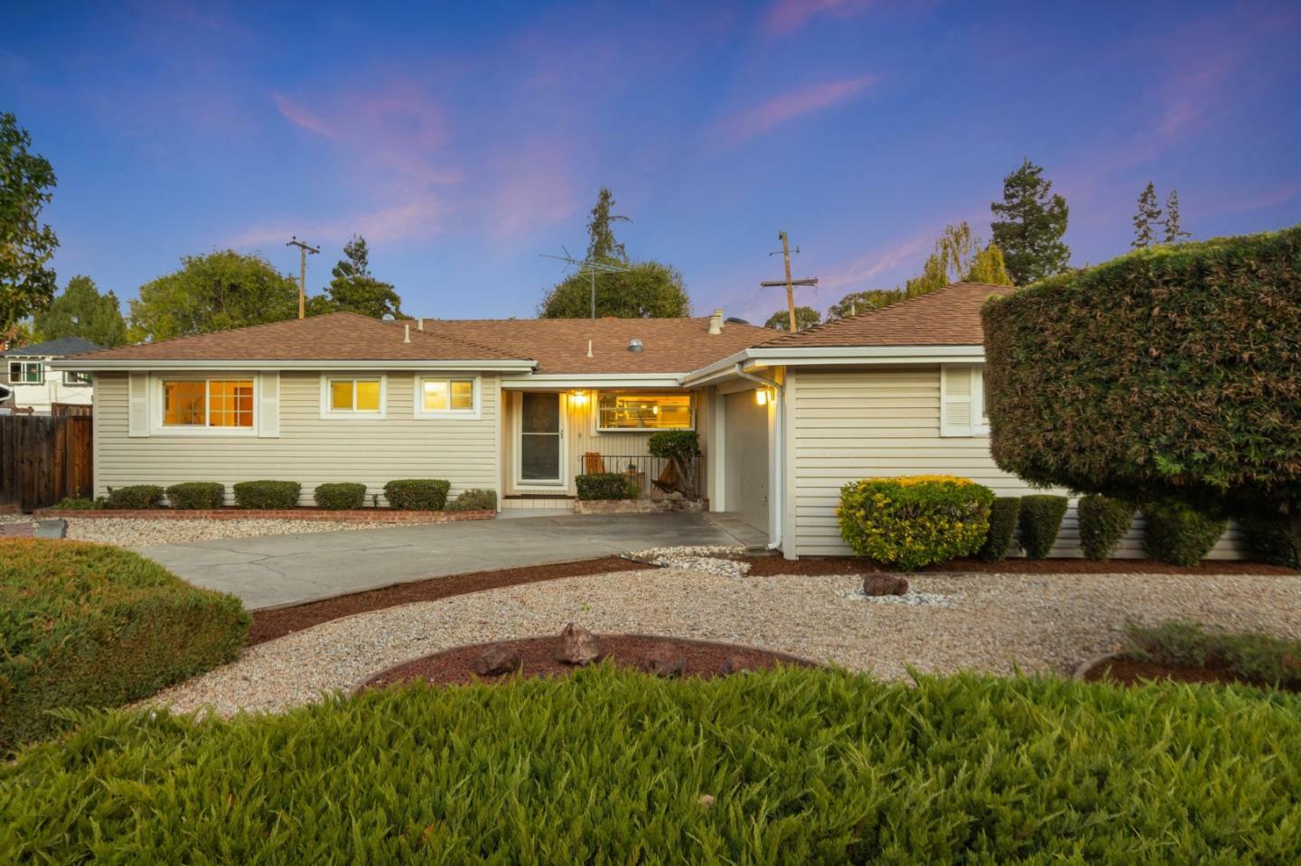 Property Photo:  13098 Franklin Avenue  CA 94040 