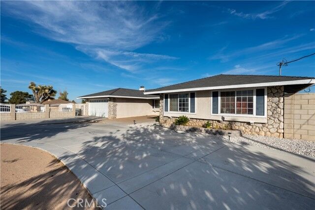 Property Photo: 11043 Locust Avenue CA 92345