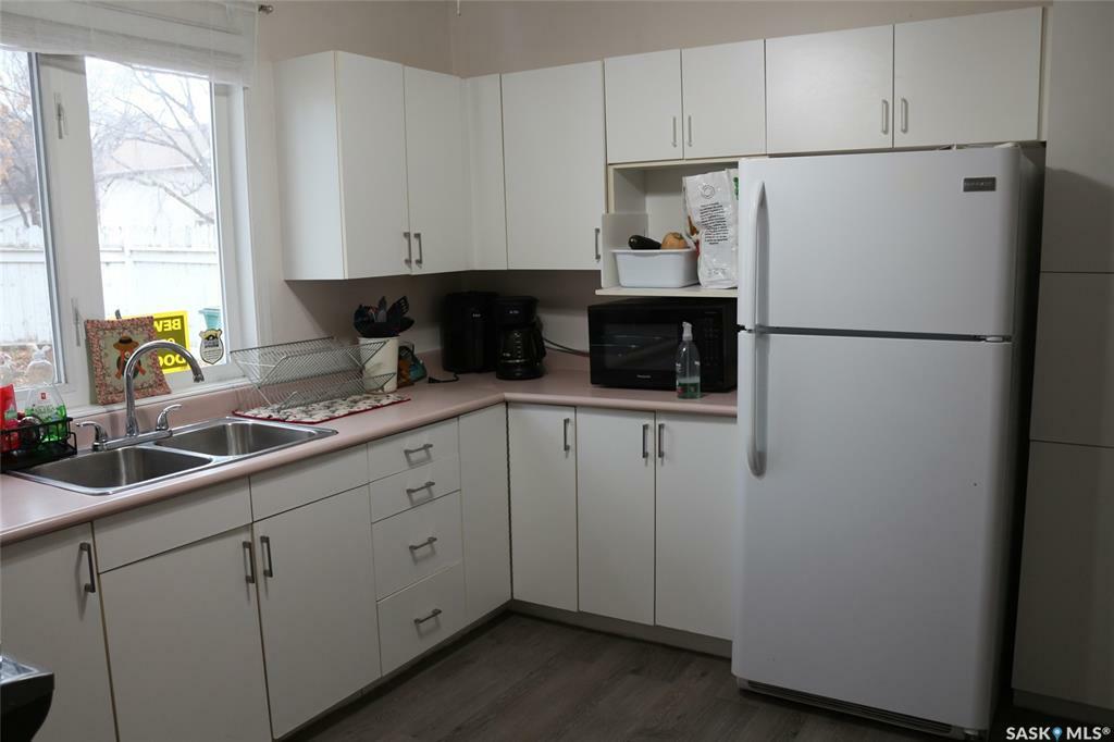 Property Photo:  615 C Avenue N  SK S7L 1J6 