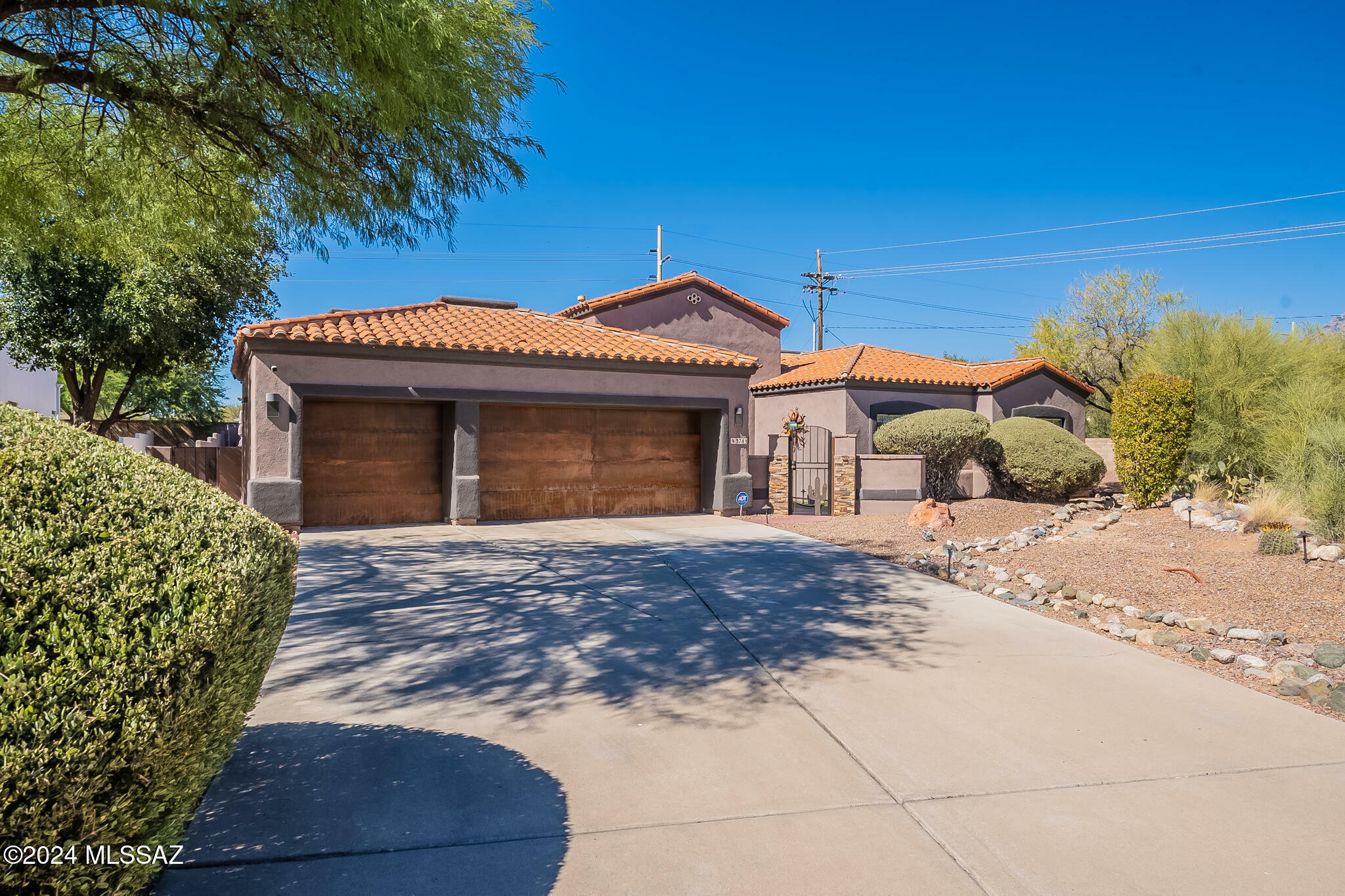 Property Photo:  3783 N Sandrock Place  AZ 85750 