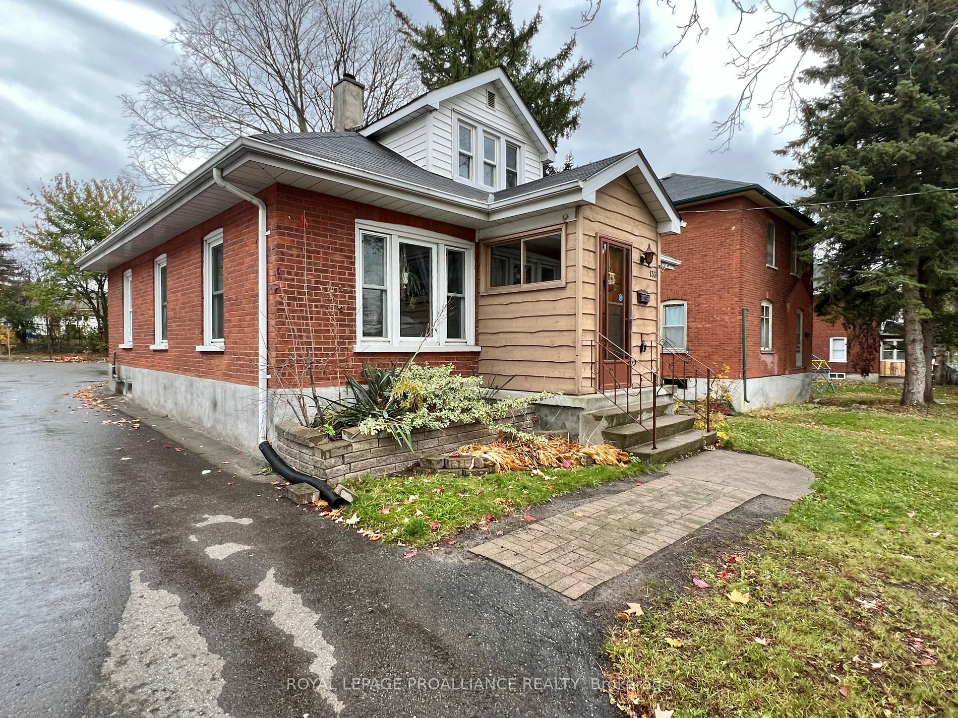 Photo de la propriété:  133 Byron St  ON K8V 2Y5 