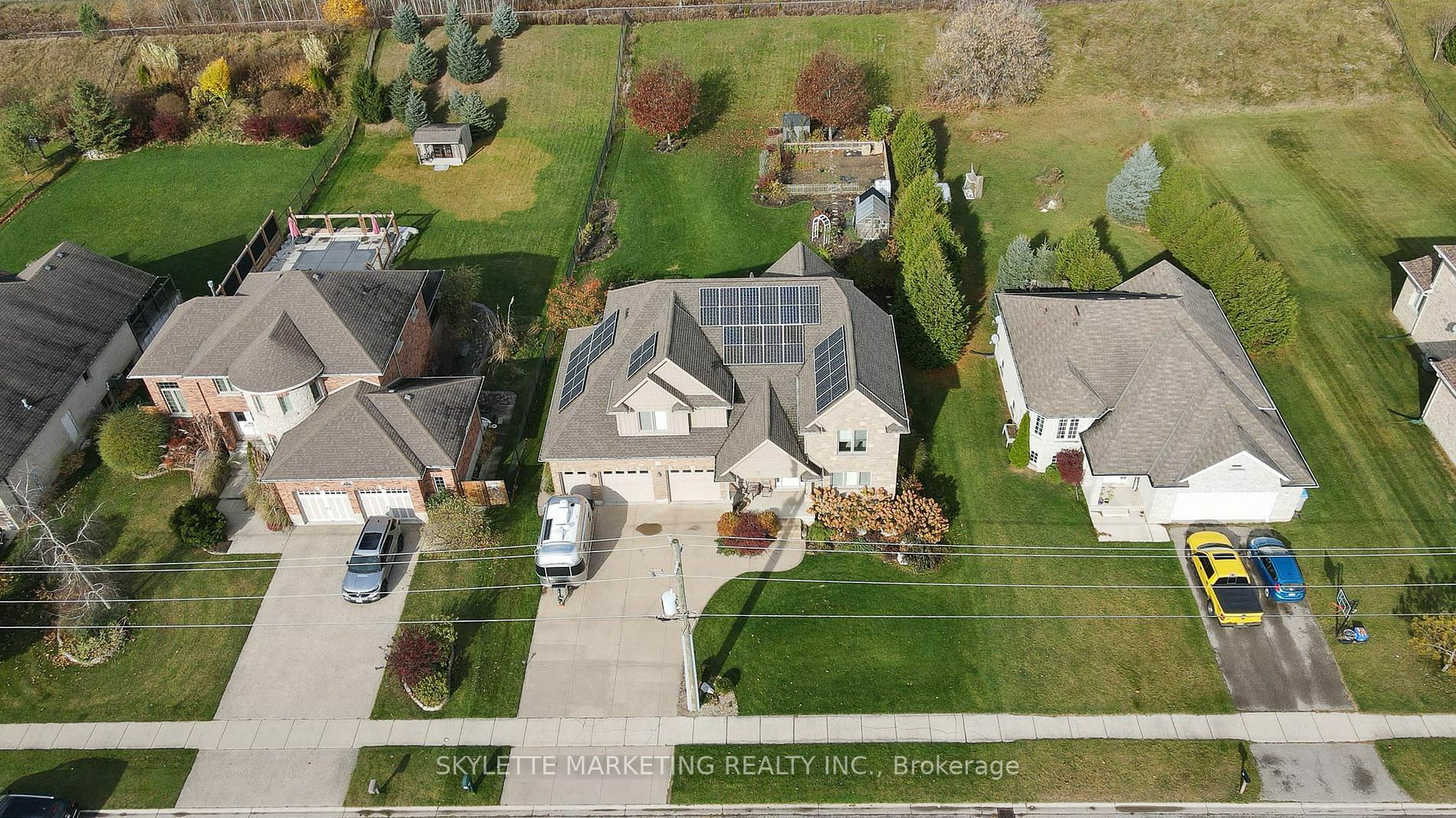 Property Photo: 536 Juliana Dr ON N0L 1W0